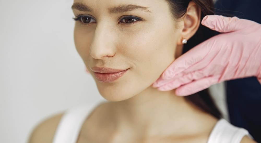 Çene Dolgusu Neden Yapılır