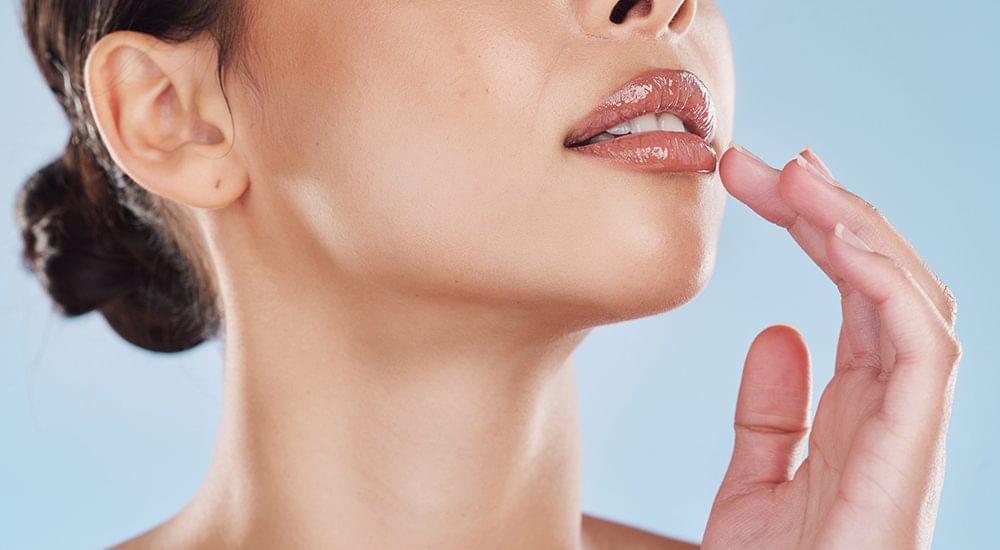 dudak-dolgusu-nedir-nasil-yapilir